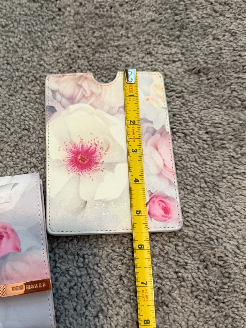 Ted Baker Pink Floral Jewelry Roll Case & Passport Holder Set - Picture 15 of 16